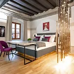 Zlaty Andel Hotel 4*