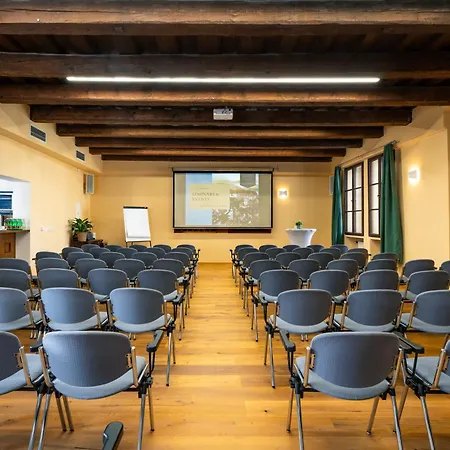 Zlaty Andel Hotel 4*